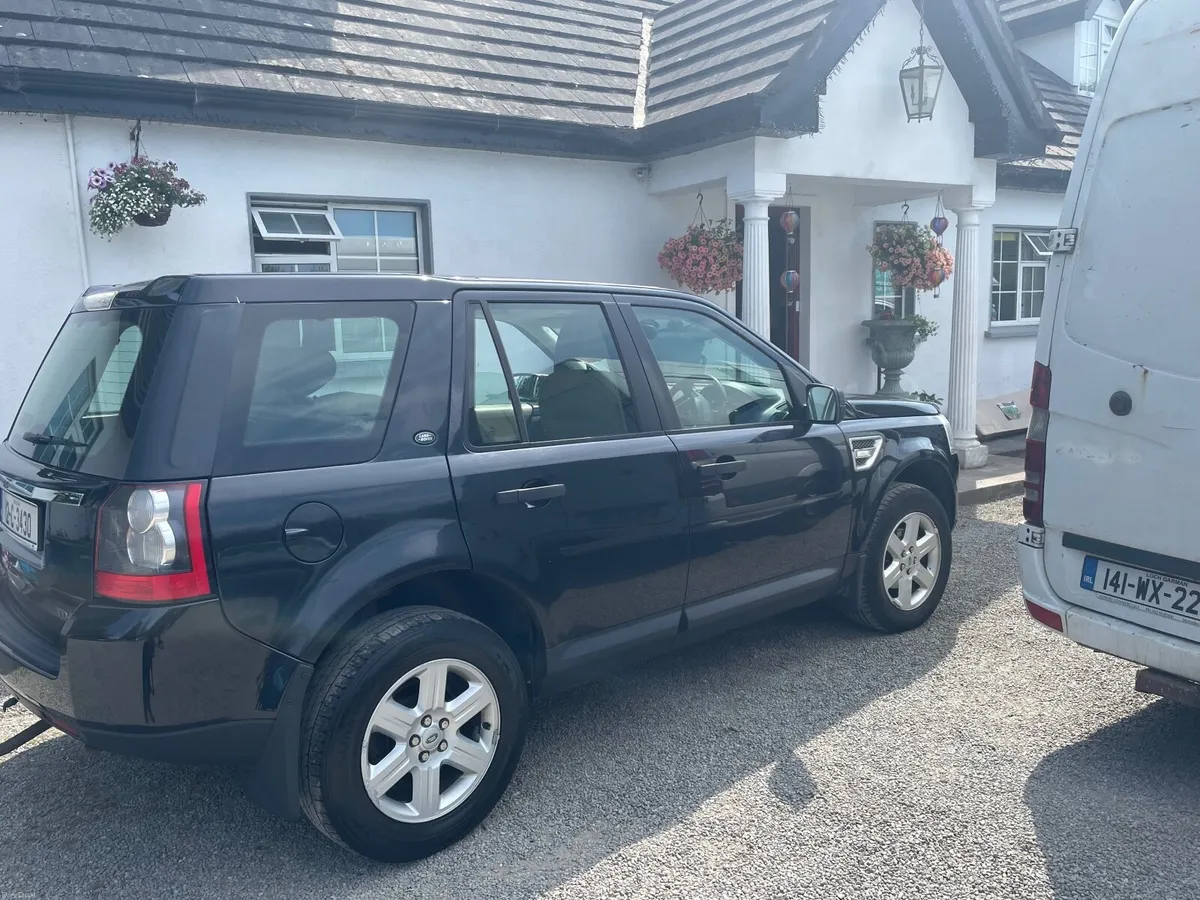 Land Rover Freelander 2012 - Image 2