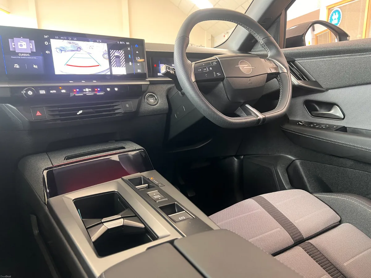 GS Auto Hybrid As New Top Spec 2025 MPHEV New Gene - Image 5