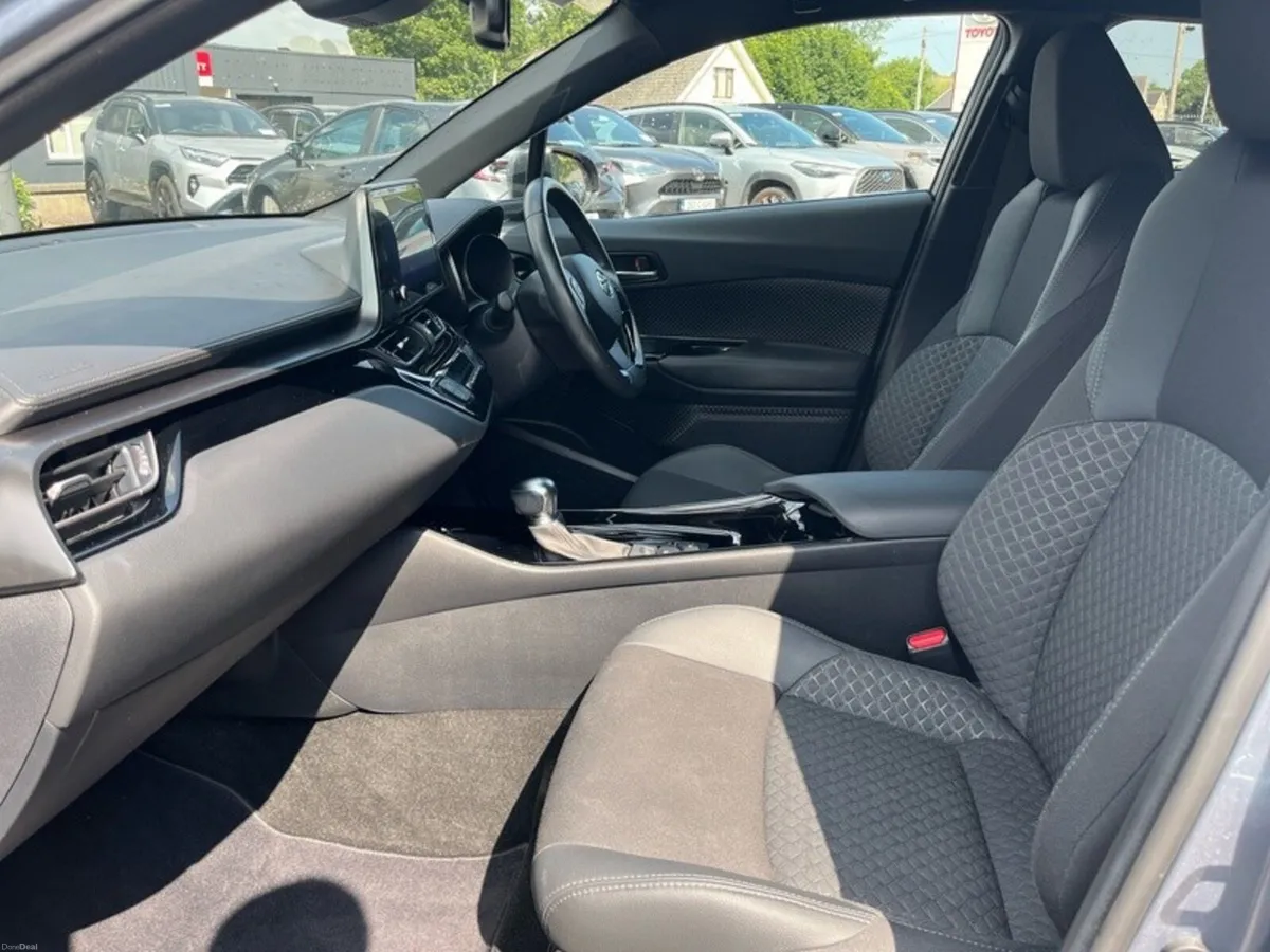 Toyota C-HR C-HR HYBRID SPORT - Image 6