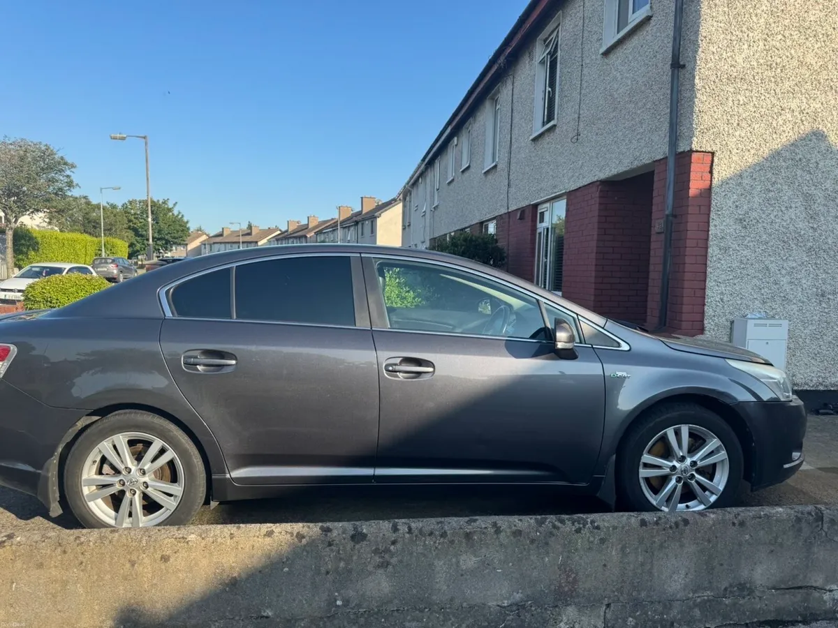 2009 Toyota Avensis AUTO - Image 3