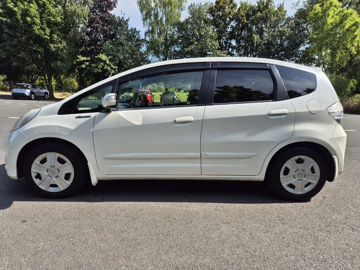 Stunning Honda Fit 2012 6 MONTHS WARRANTY - Image 5