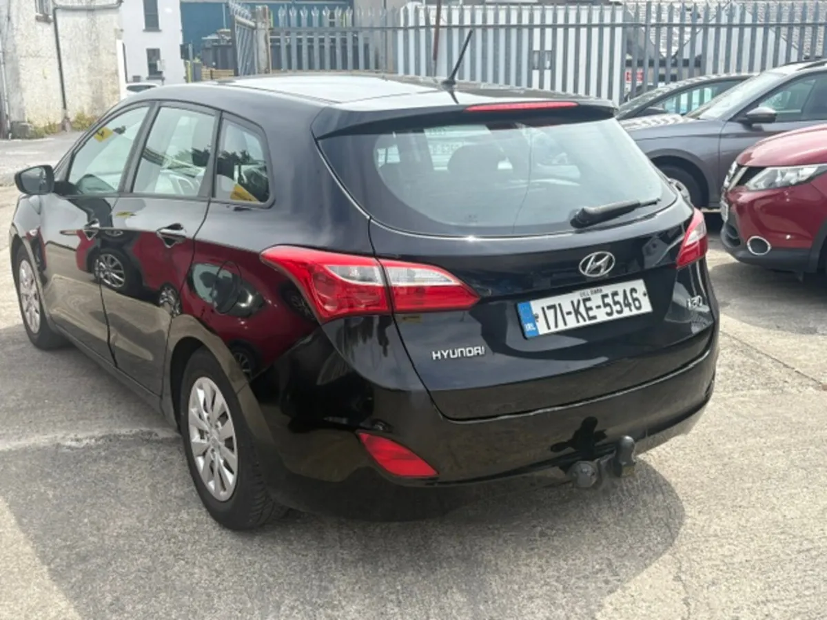 Hyundai i30 2017 ESTATE NCT 2028 - Image 3