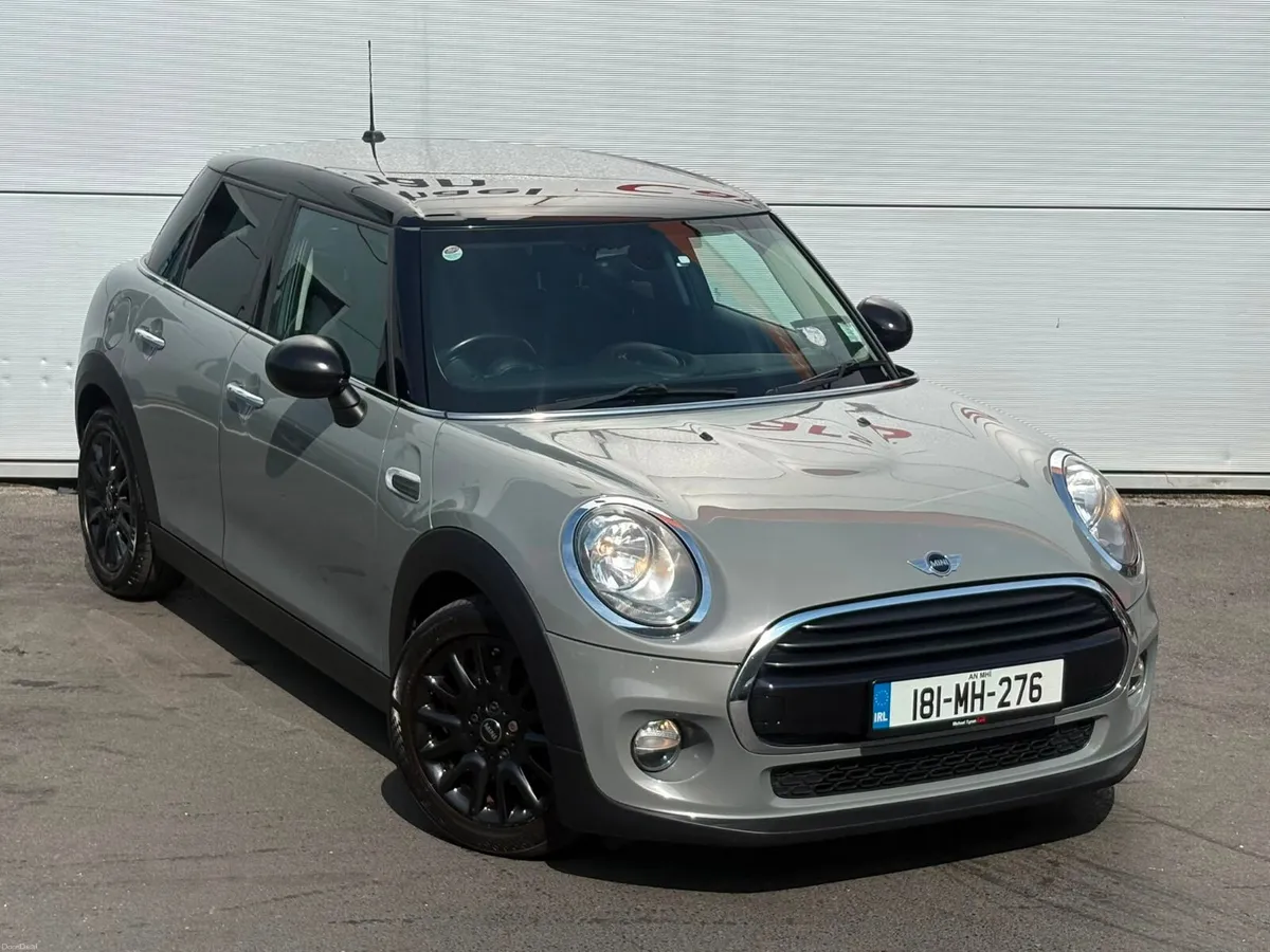 2018 Mini Cooper 1.5 Petrol, 5 Door, 16" Alloys - Image 3