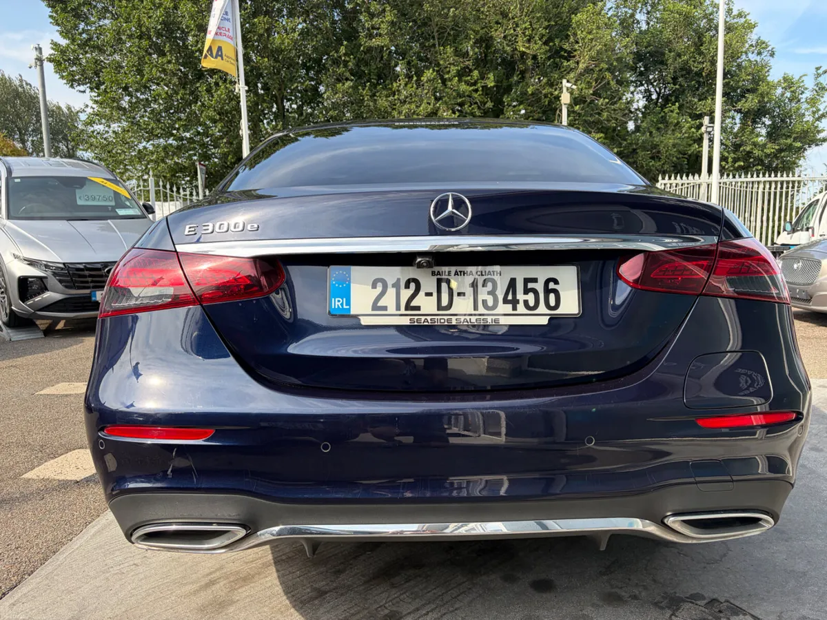 212 Mercedes Benz E300e AMG Line Hybrid - Image 3