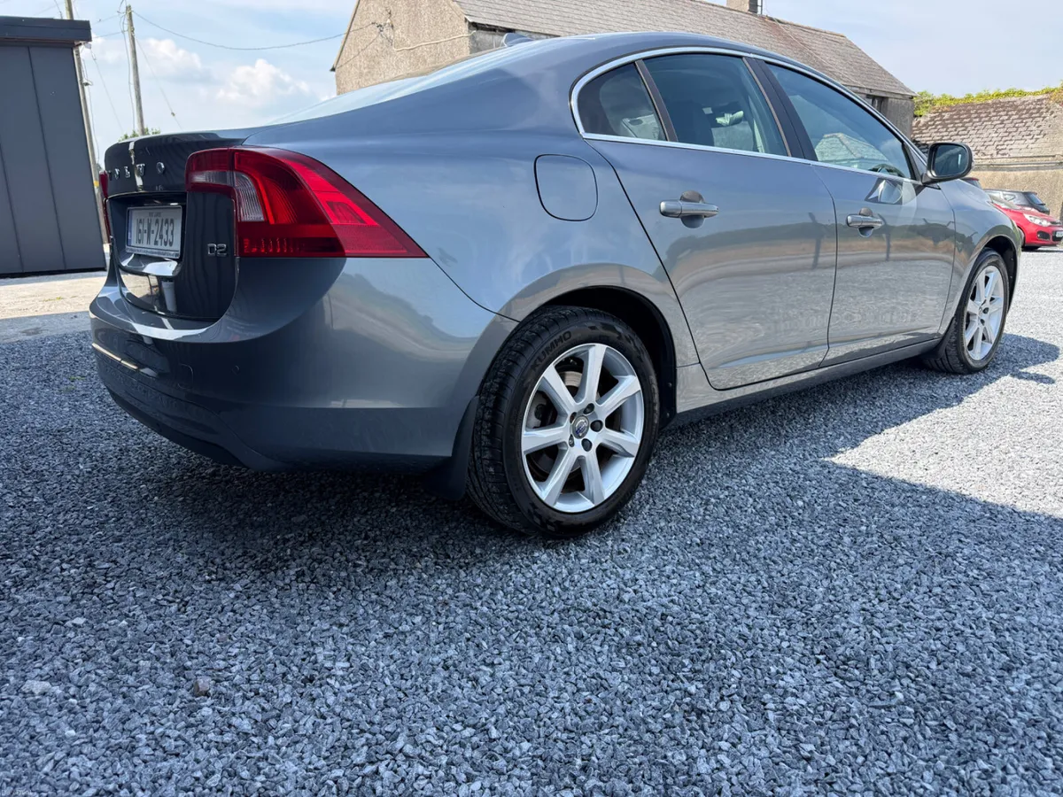 Volvo S60 2.0 Diesel Automatic - Image 4