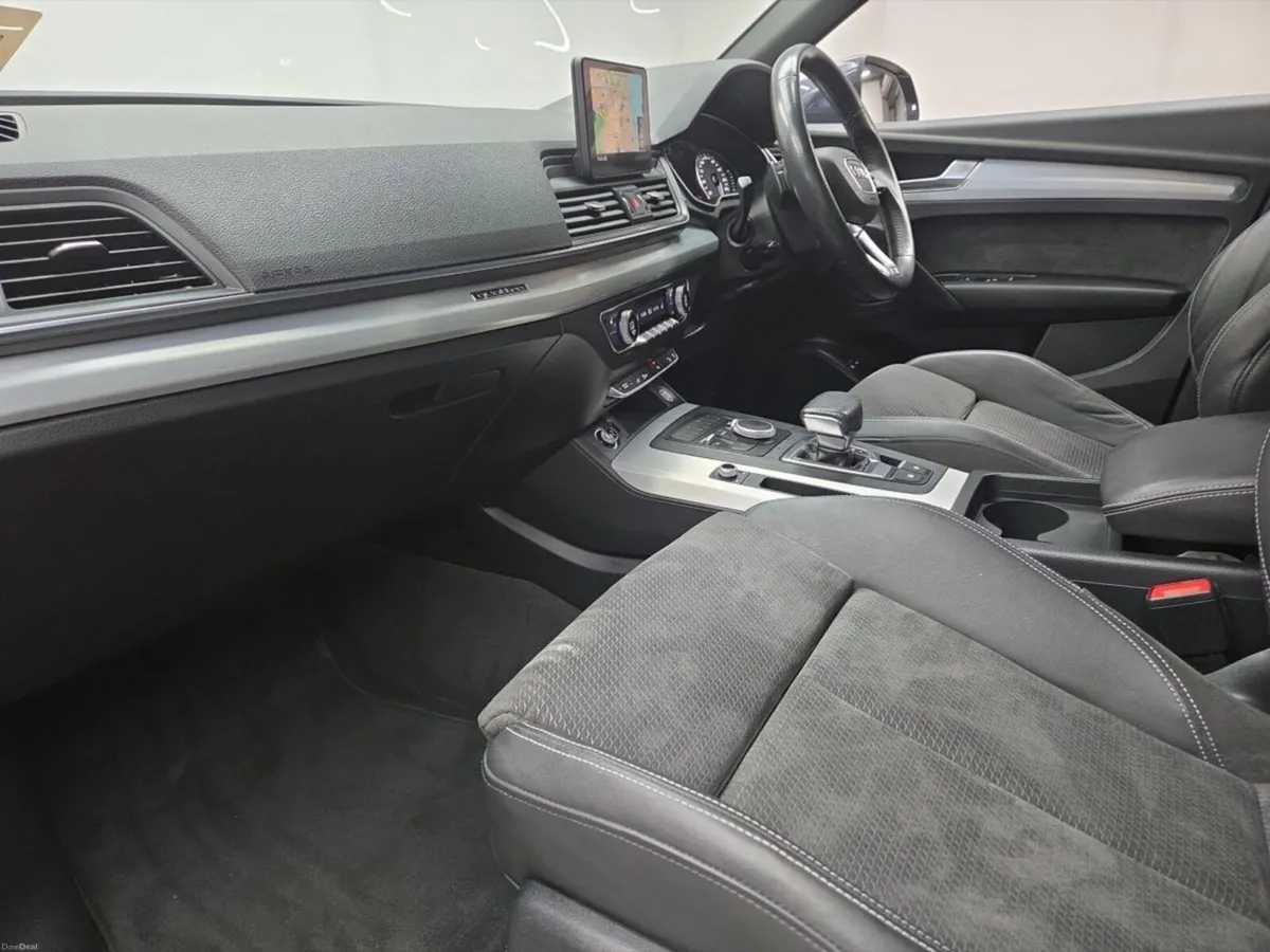 Audi Q5 S Line 50 TFSIe 299HP PHEV - Image 4