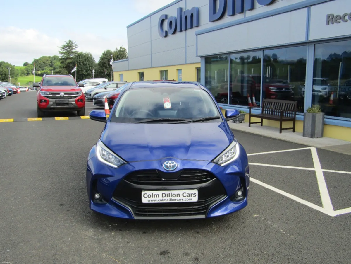 Toyota Yaris DESIGN HEV CVT - Image 4