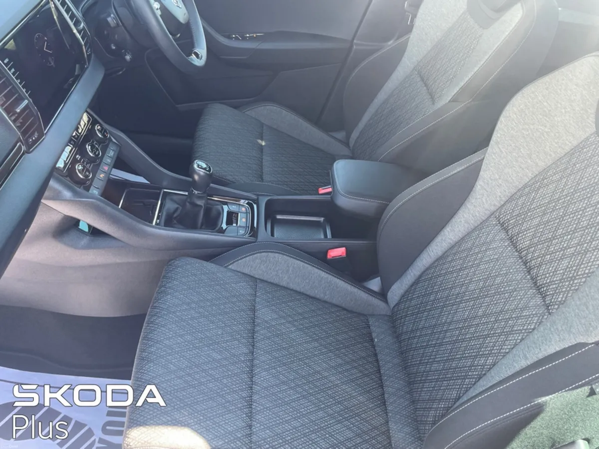 Skoda Karoq STYLE 2.0 TDI 115HP 5DR - Image 4