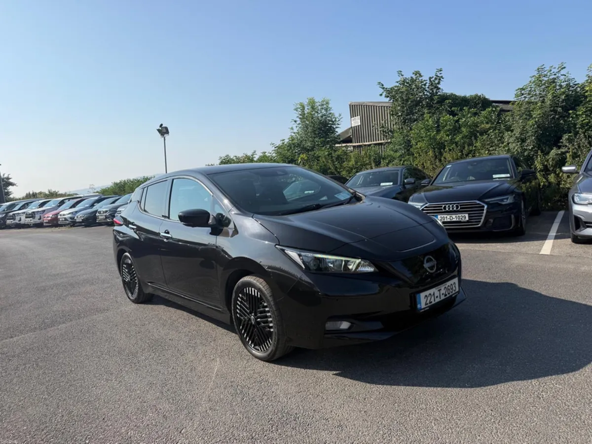 Nissan Leaf E N-CONNECTA 148BHP 5DR - Image 1
