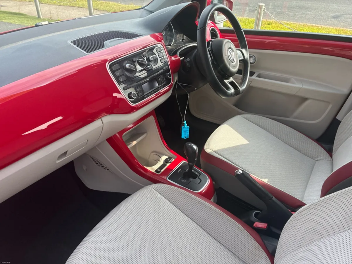 Volkswagen up! 1.0 Petrol Automatic - Image 3