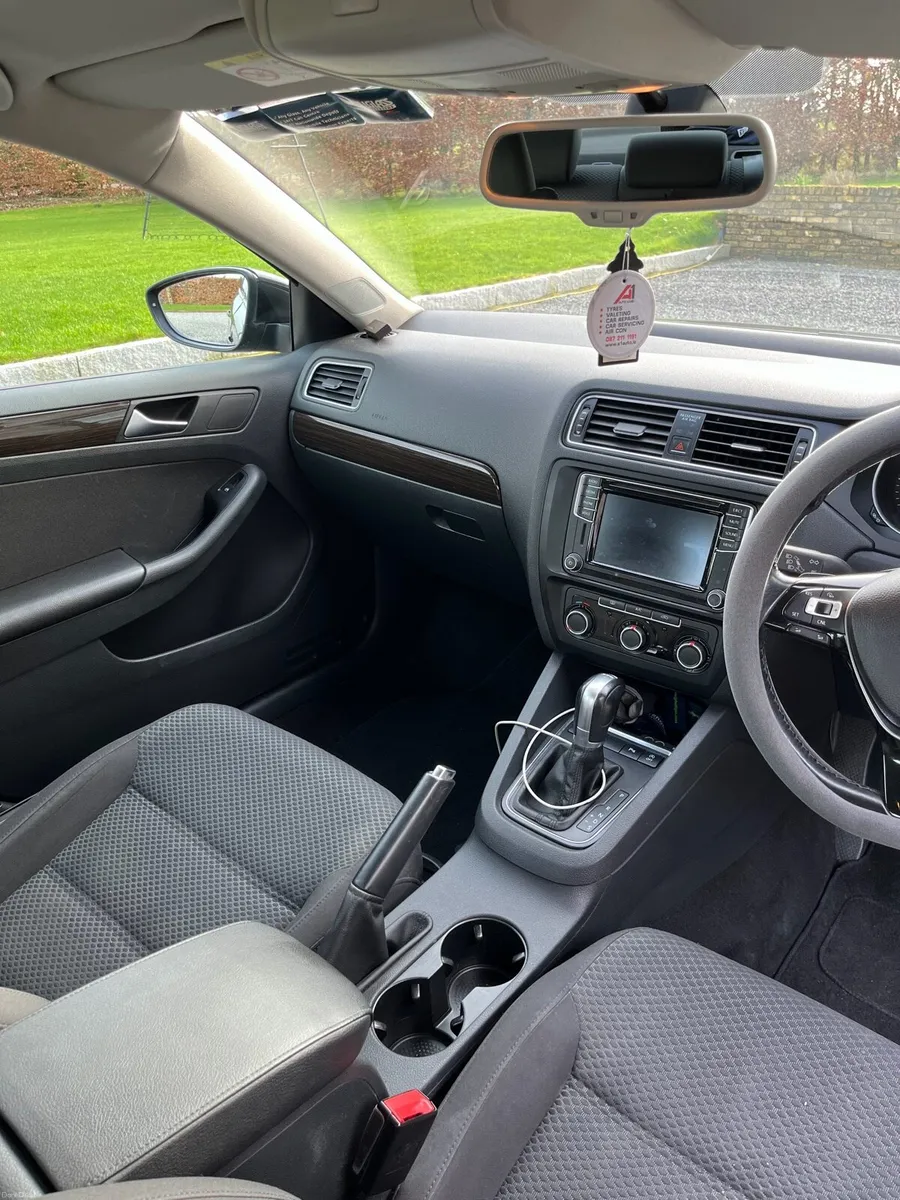 Volkswagen Jetta Auto (Read Add) - Image 6
