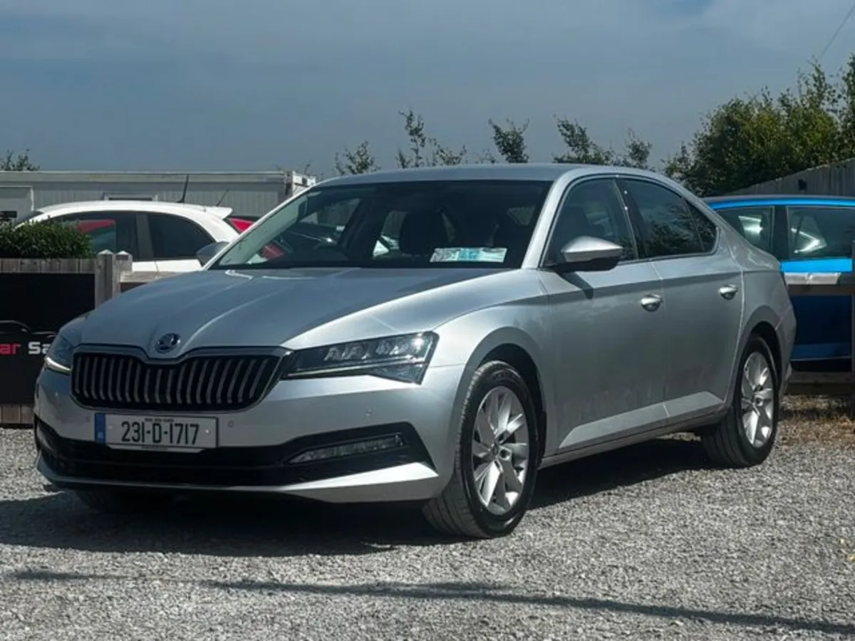 Skoda Superb AMB 2.0tdi 150HP 5DR - Image 5