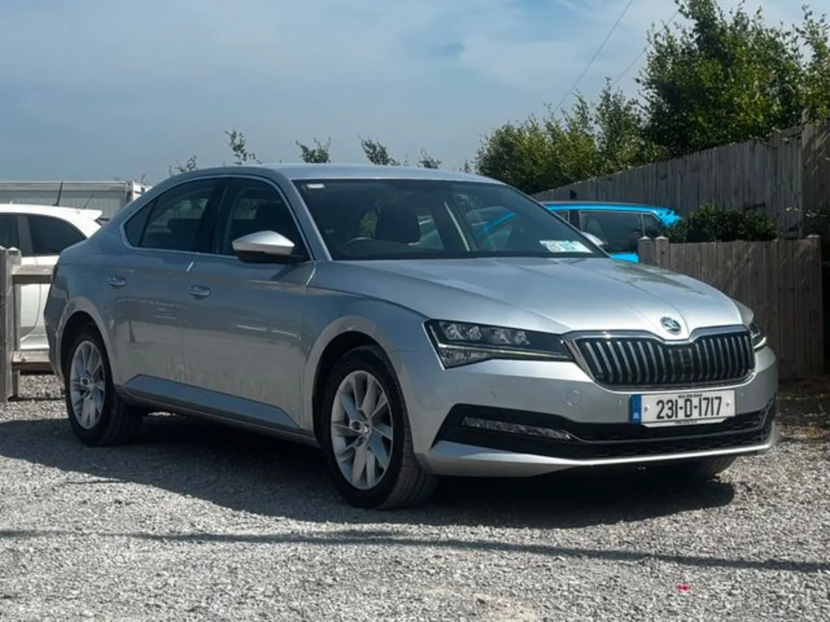 Skoda Superb AMB 2.0tdi 150HP 5DR - Image 4