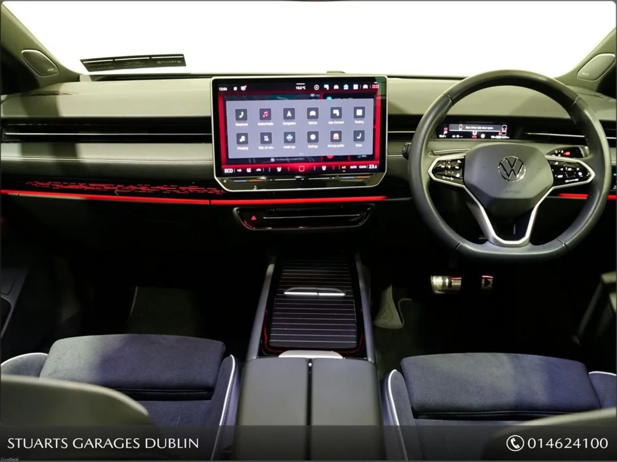 Volkswagen ID.7 *ONLY 16, 100KM* MATCH PRO FINISHE - Image 4