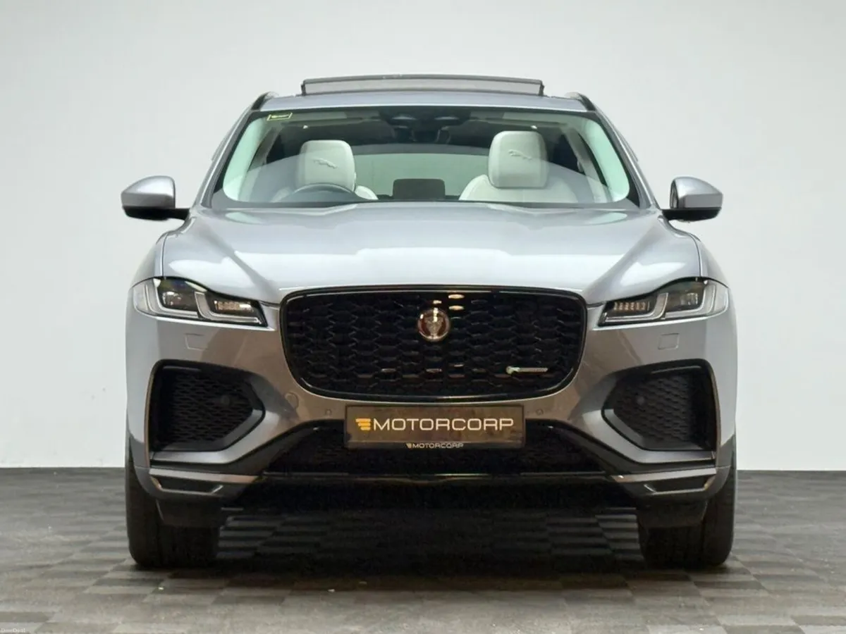 Jaguar F-Pace R-DYNAMIC S P400E *PAN ROOF* - Image 2