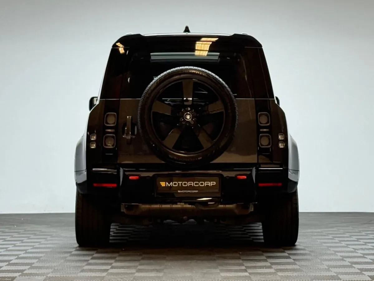 Land Rover Defender P300E X FLAGSHIP MODEL - Image 6