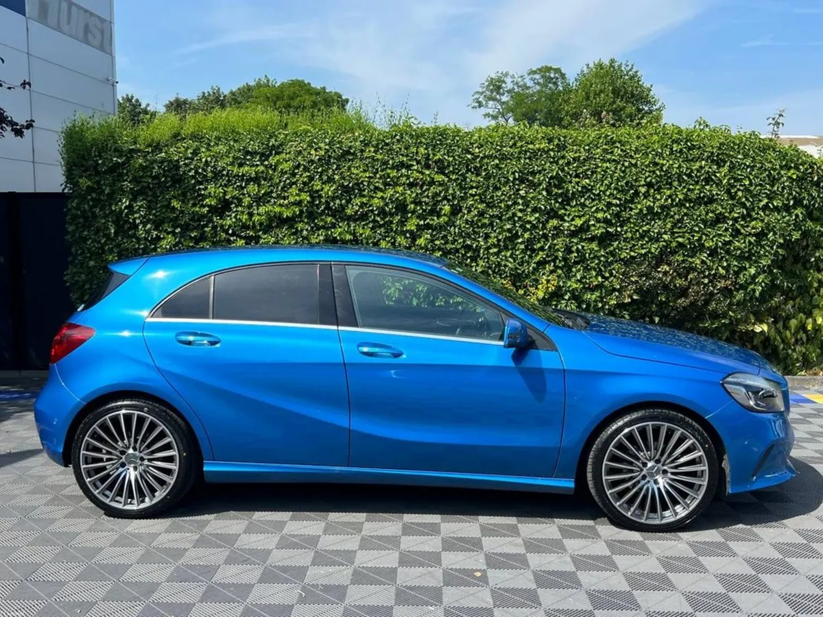 Mercedes-Benz A-Class A180 AMG-STYLE 1.6 AUTO // N - Image 2