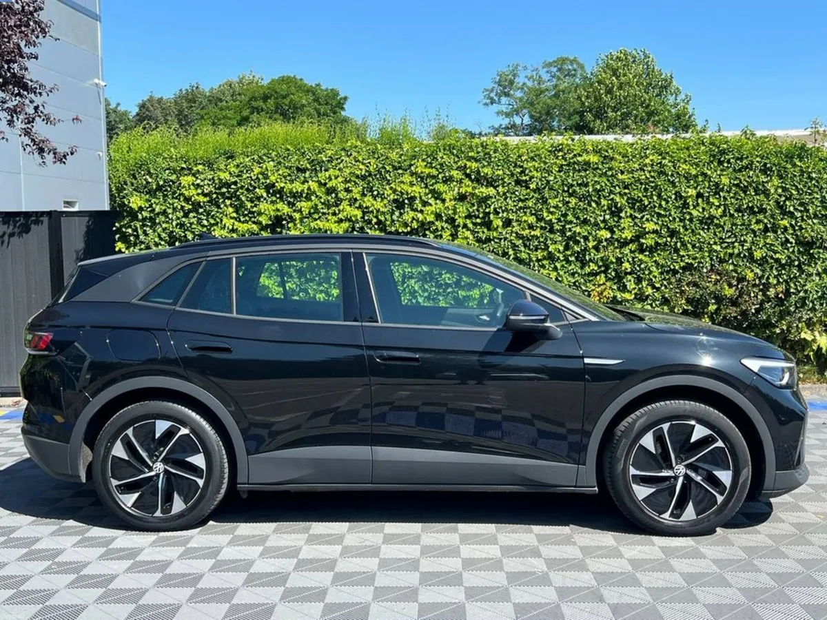 Volkswagen ID.4 PURE LIFE 52KWH // PARKING SENSORS - Image 2