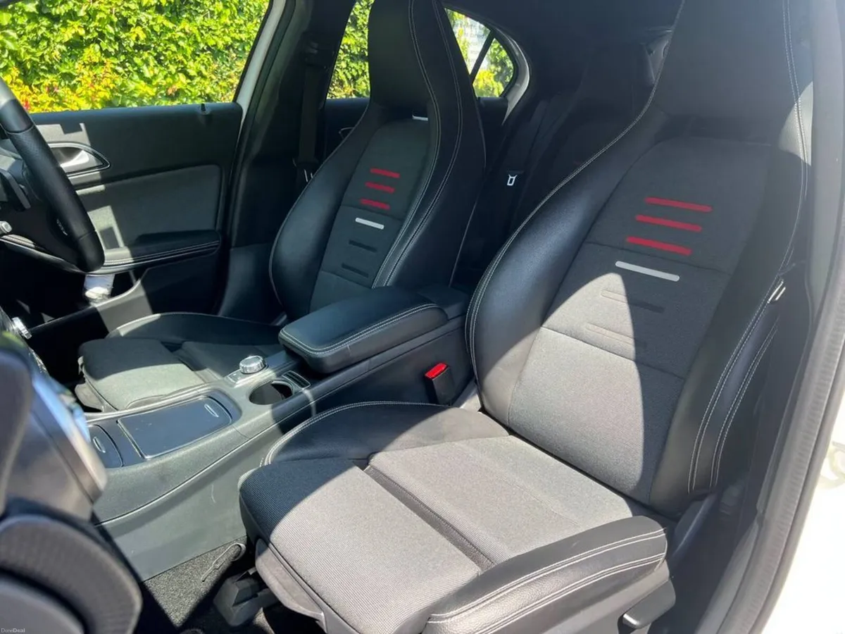 Mercedes-Benz A-Class A180 AMG-STYLE 1.6 AUTO // N - Image 6