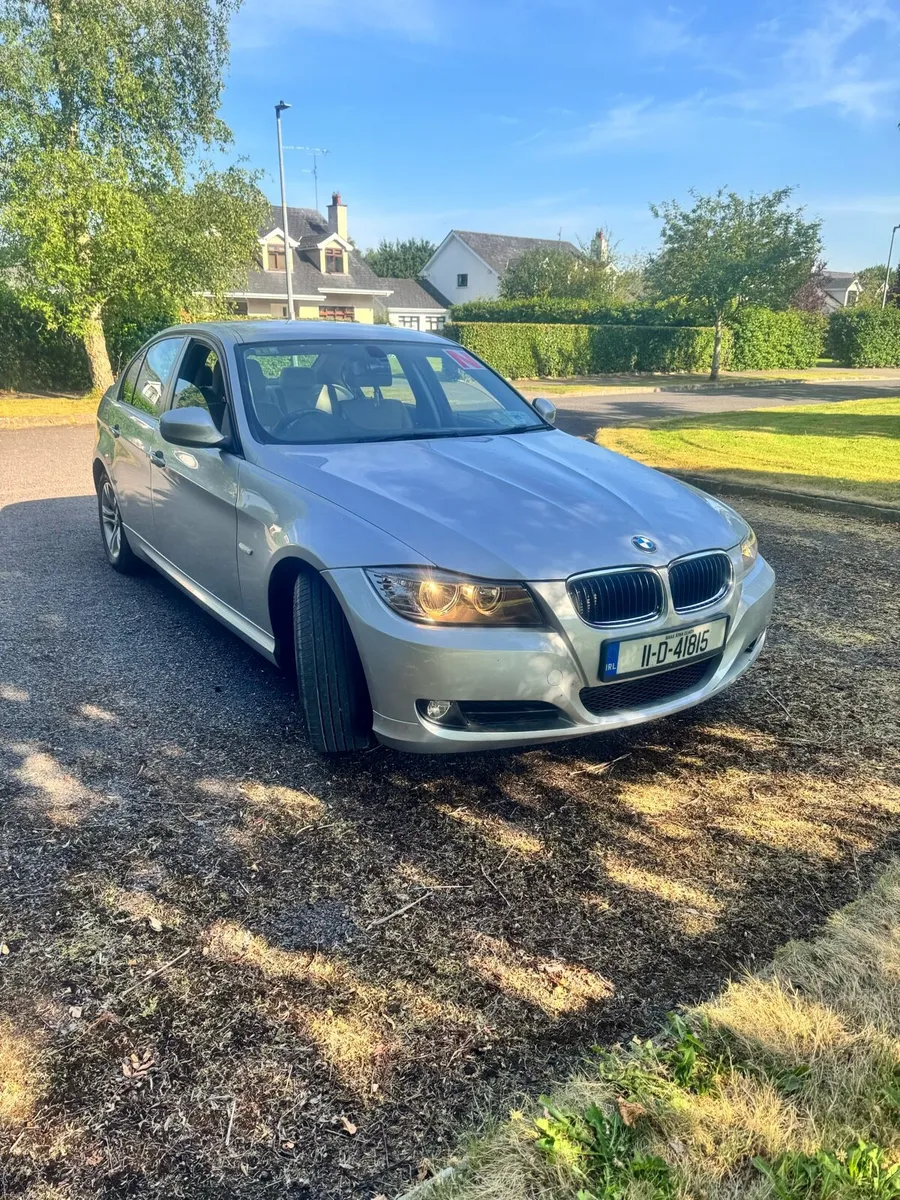 BMW 3 Series 316d - NCT 03/27 - Like New - Image 1
