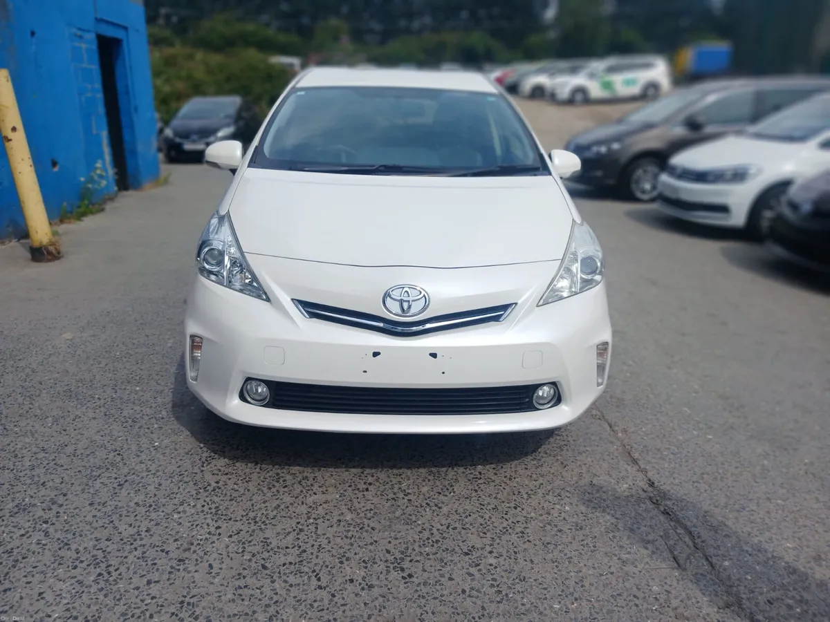2013 Toyota Prius Hybrid Automatic 7 Seater - Image 3