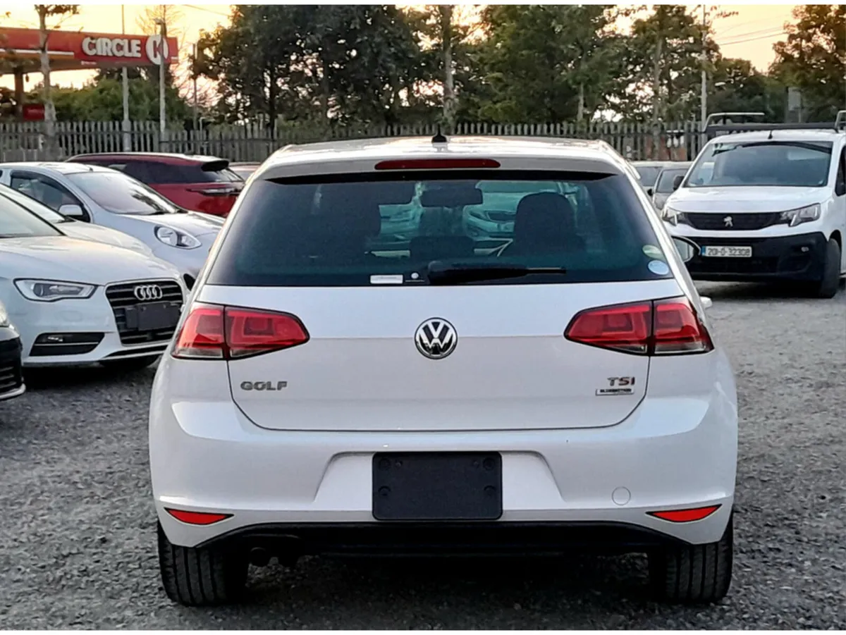 Volkswagen Golf 1.4L TSI Bluemotion Petrol Automat - Image 5