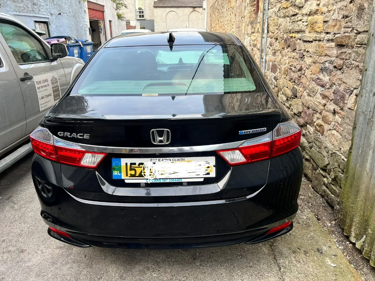 Honda Grace 2015 - Image 1