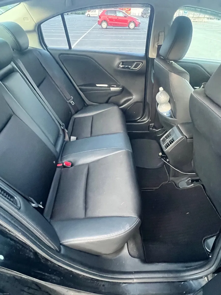Honda Grace 2015 - Image 2