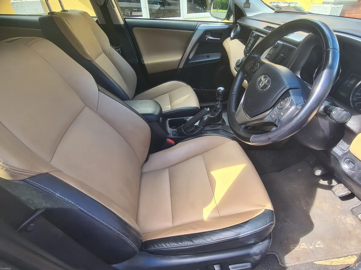 Toyota RAV4 2016 - Image 4