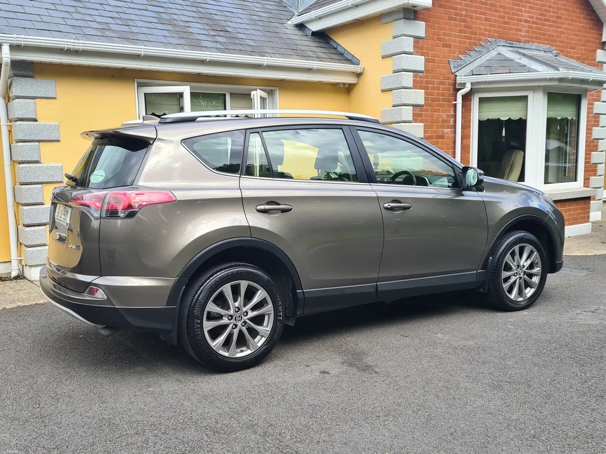 Toyota RAV4 2016 - Image 5
