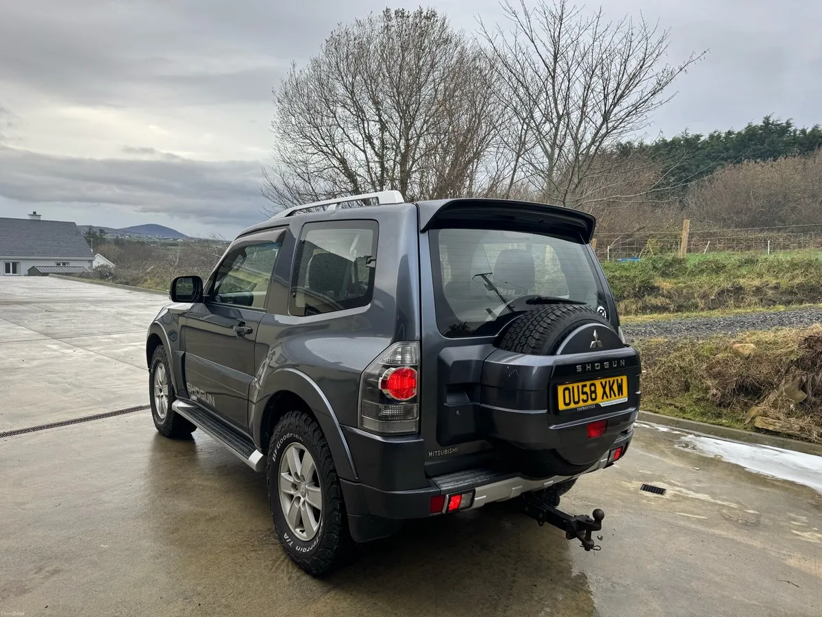 Mitsubishi Shogun swb - Image 4