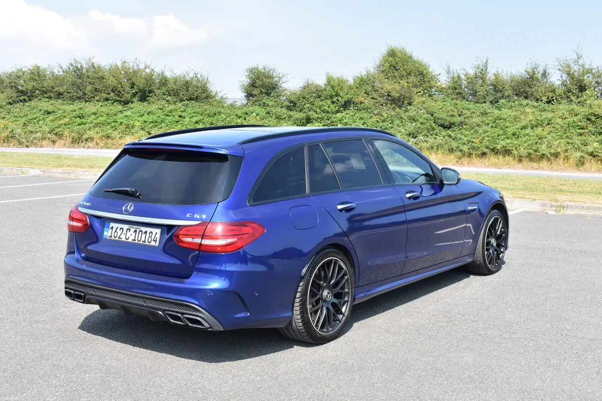 Mercedes-Benz C63 AMG Estate - Image 2