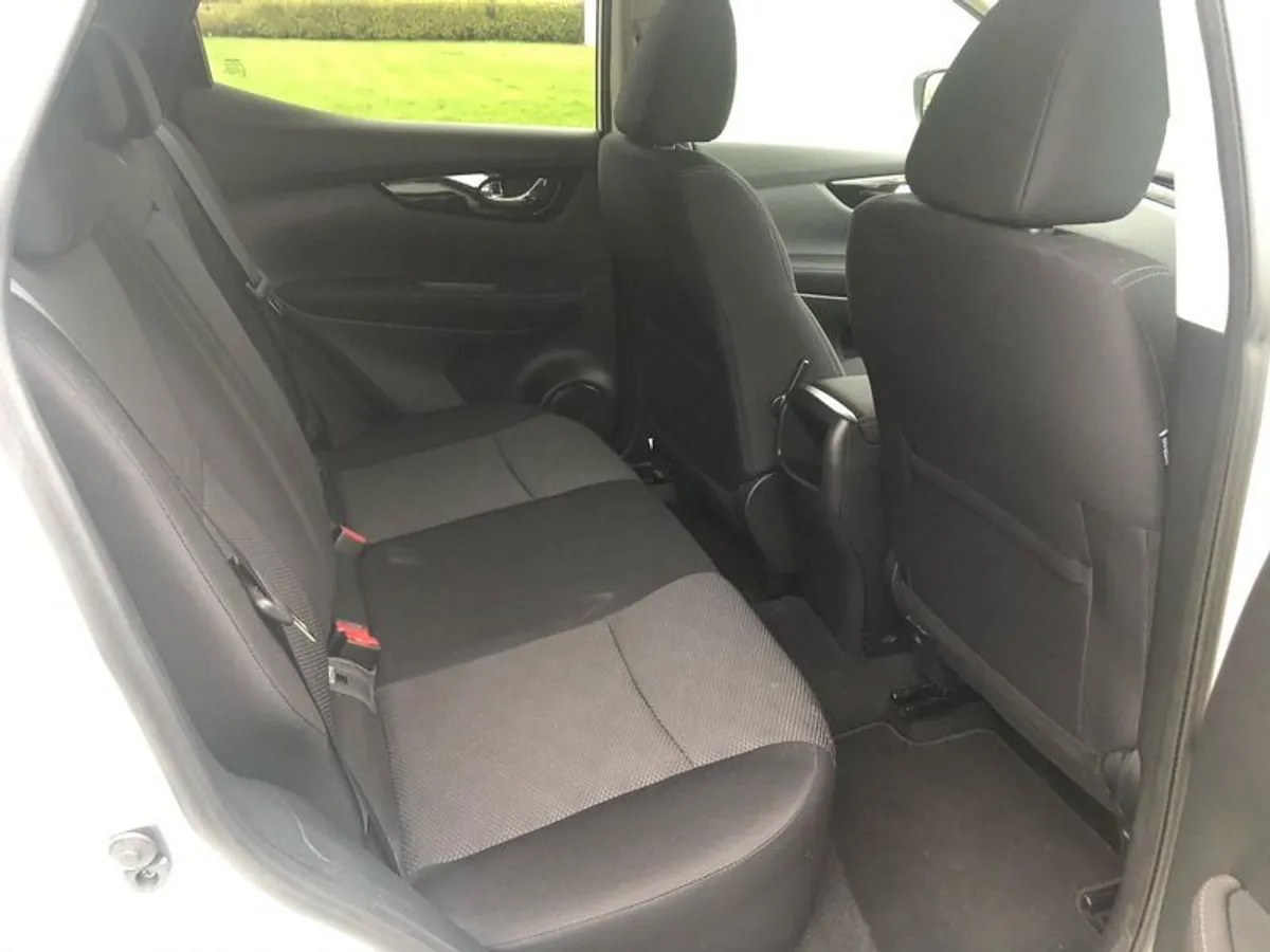 2016 Nissan Qashqai - Image 4