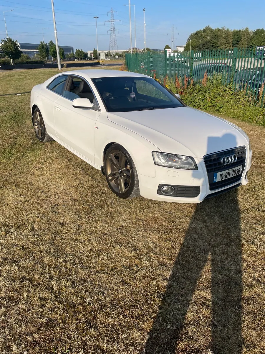 Audi A5 2010 - Image 1