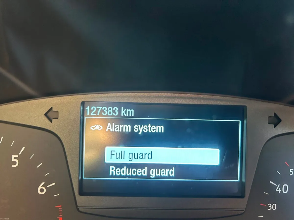 Ford Focus 1L eco boost ST Line - Image 6