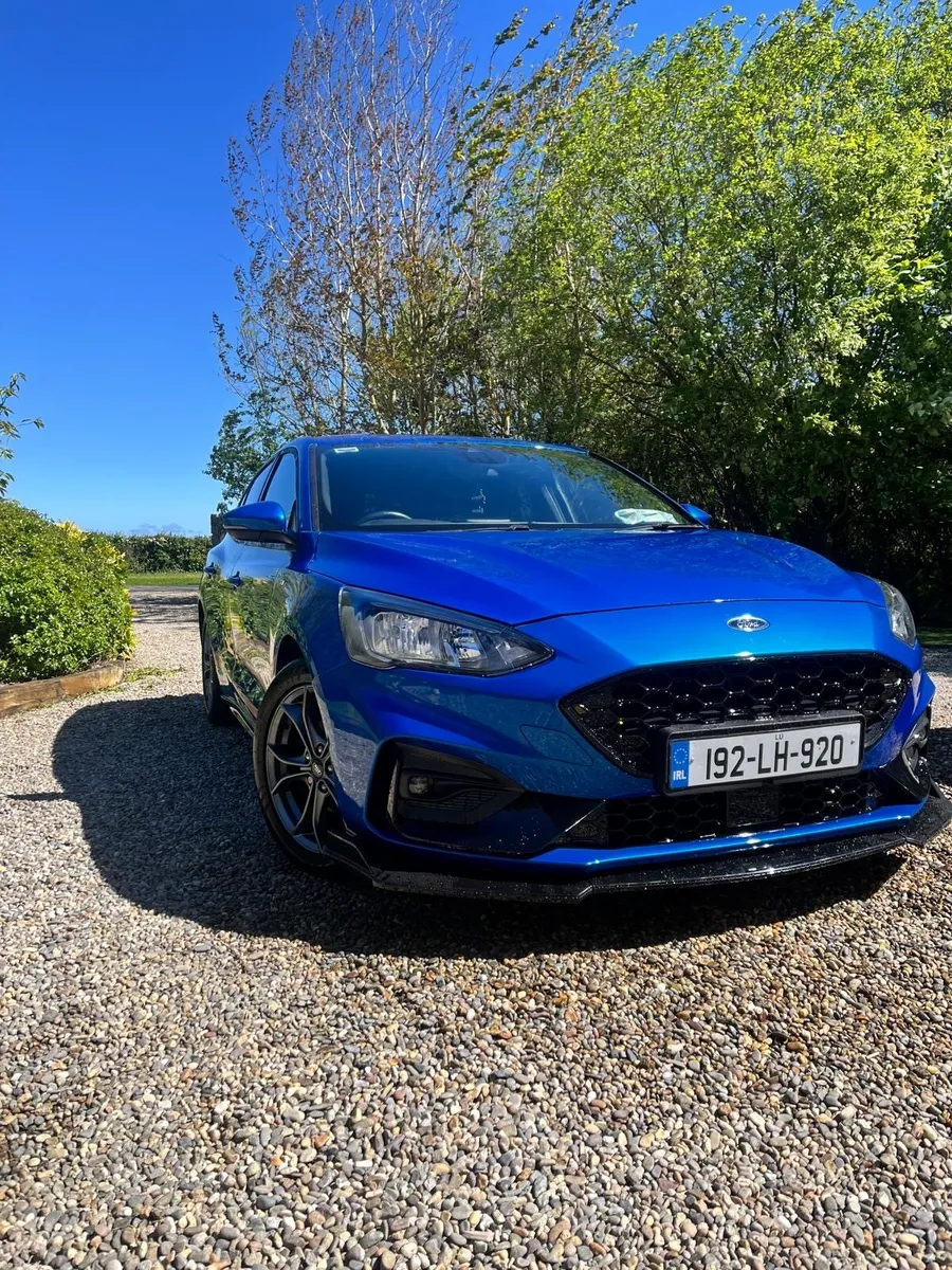 Ford Focus 1L eco boost ST Line - Image 4