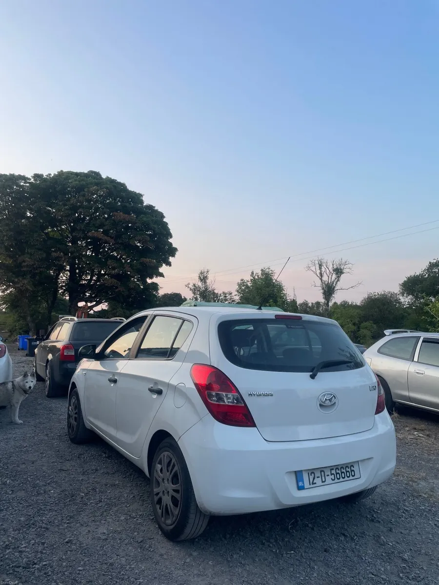 Hyundai i20 2012 - Image 2