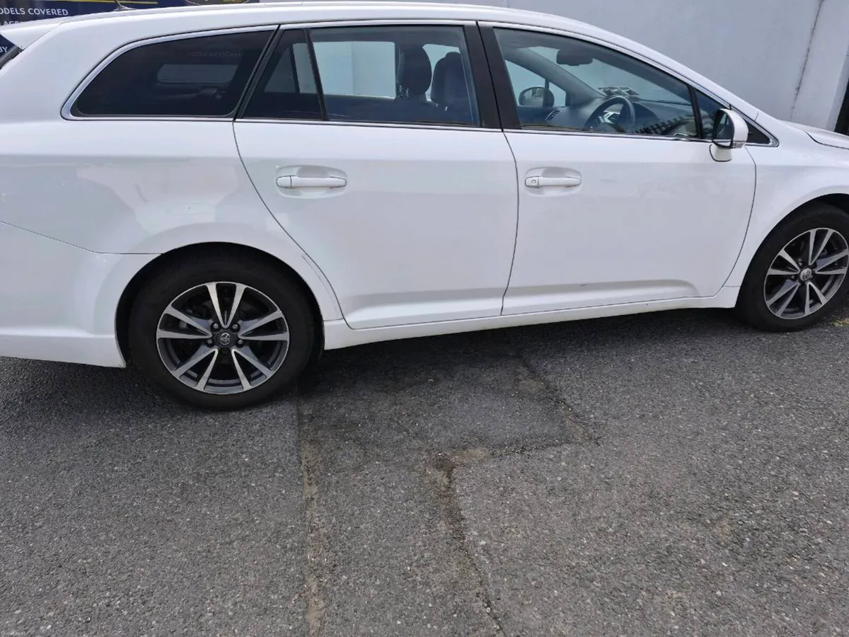 Car - Image 5