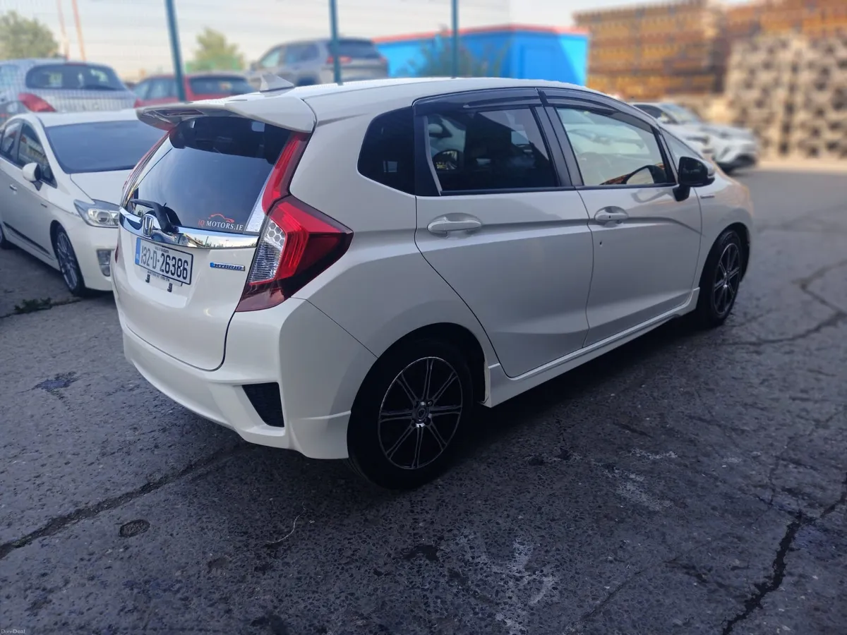 2013 Honda Fit Hybrid Automatic / Sports spec - Image 3