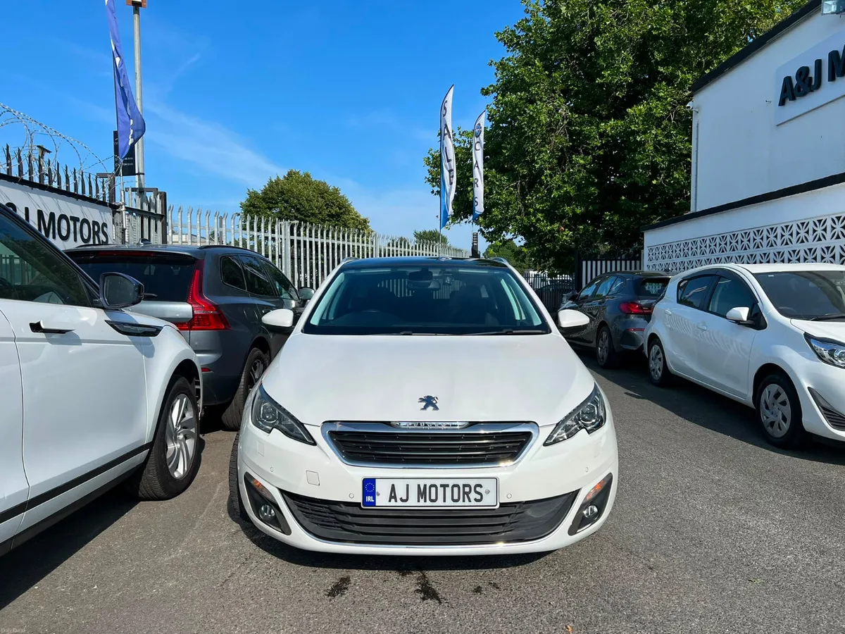 2016 PEUGEOT 308 1.2 AUTO GLASS ROOF - Image 3