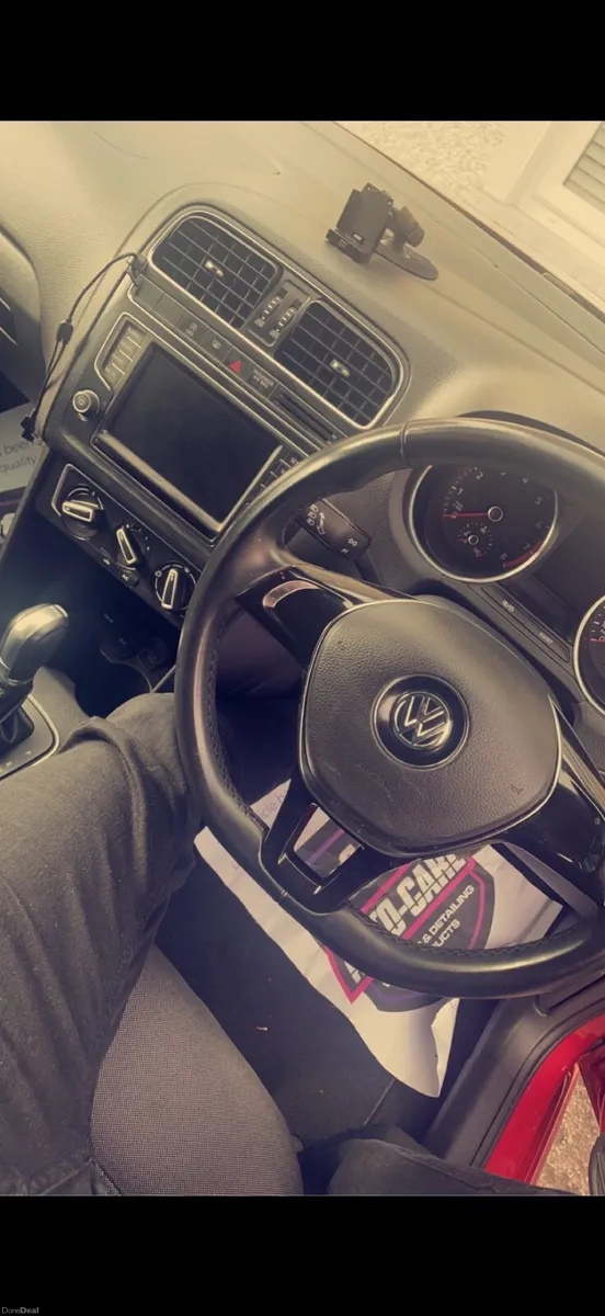 Volkswagen Polo 2015 - Image 4