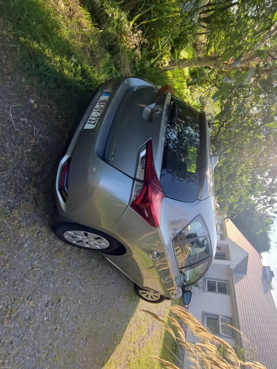 Toyota Auris - Image 2