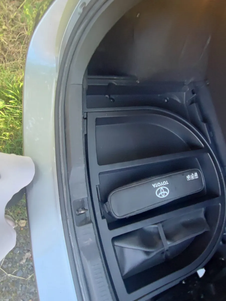 Toyota Auris Low Milage!! - Image 5