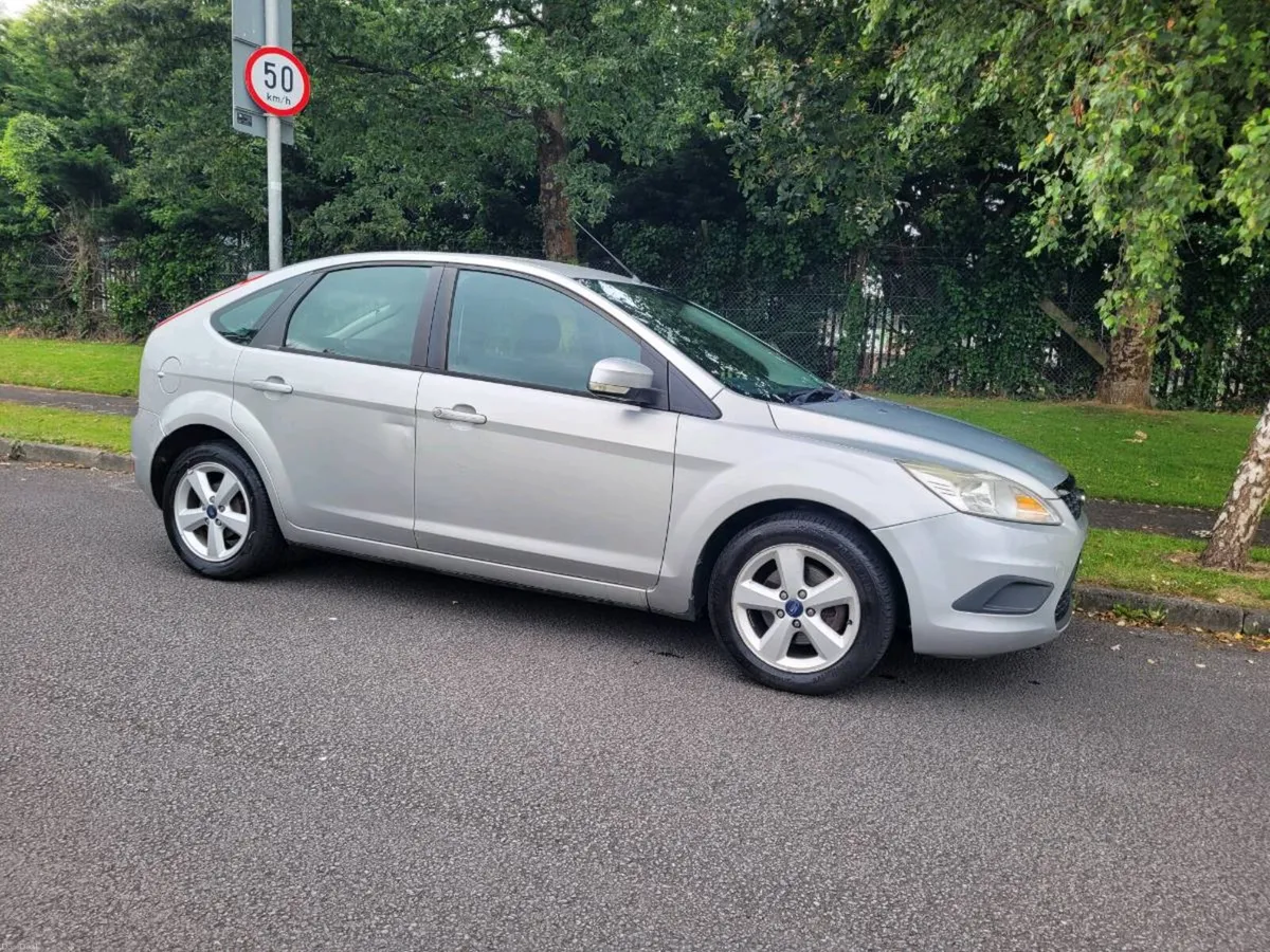 2010 FORD FOCUS NEW NCT LOW MILEAGE. - Image 4