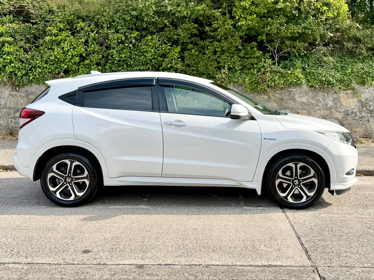 Honda Vezel 2016!!! AUTO!! HYBRID!! - Image 4