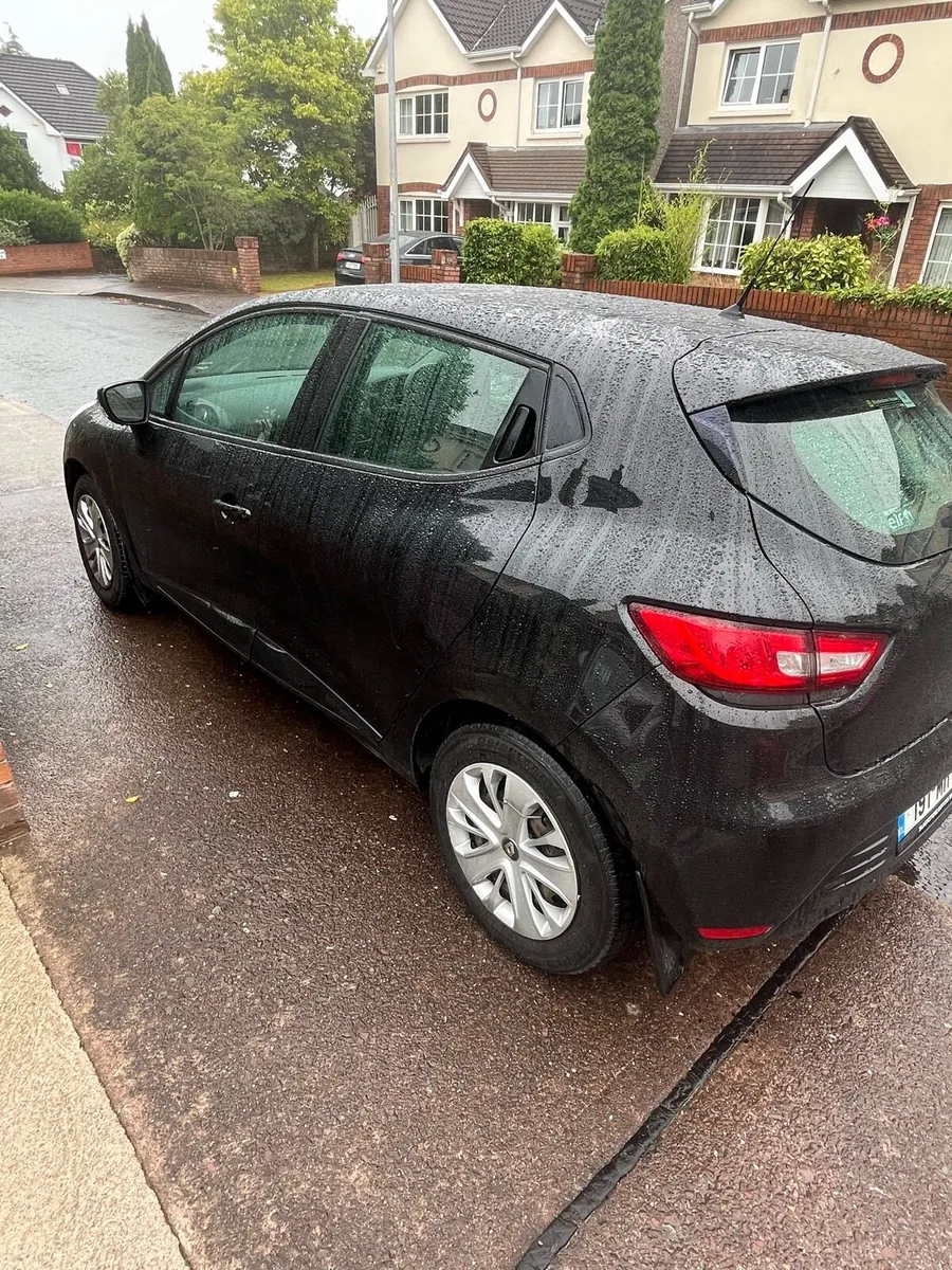 Renault Clio - Image 4