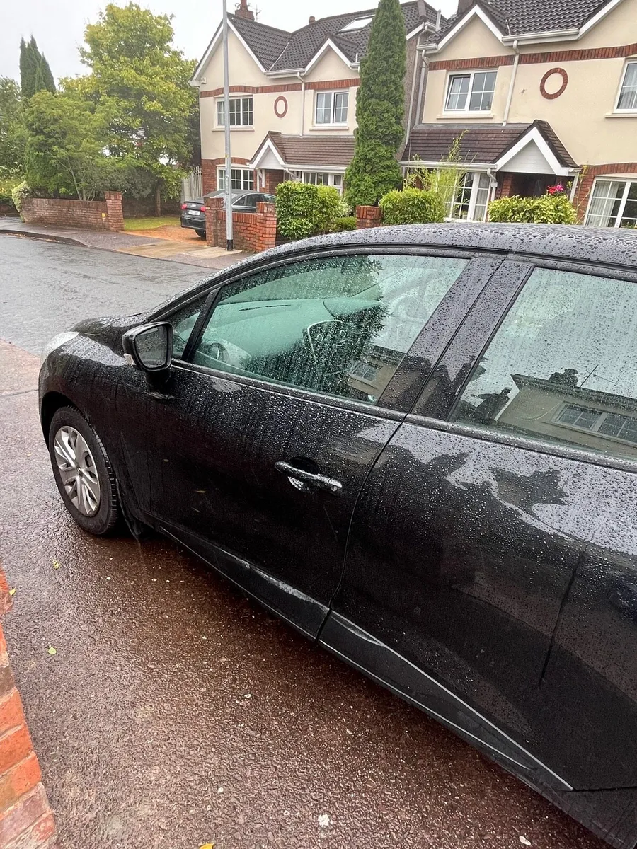 Renault Clio - Image 5