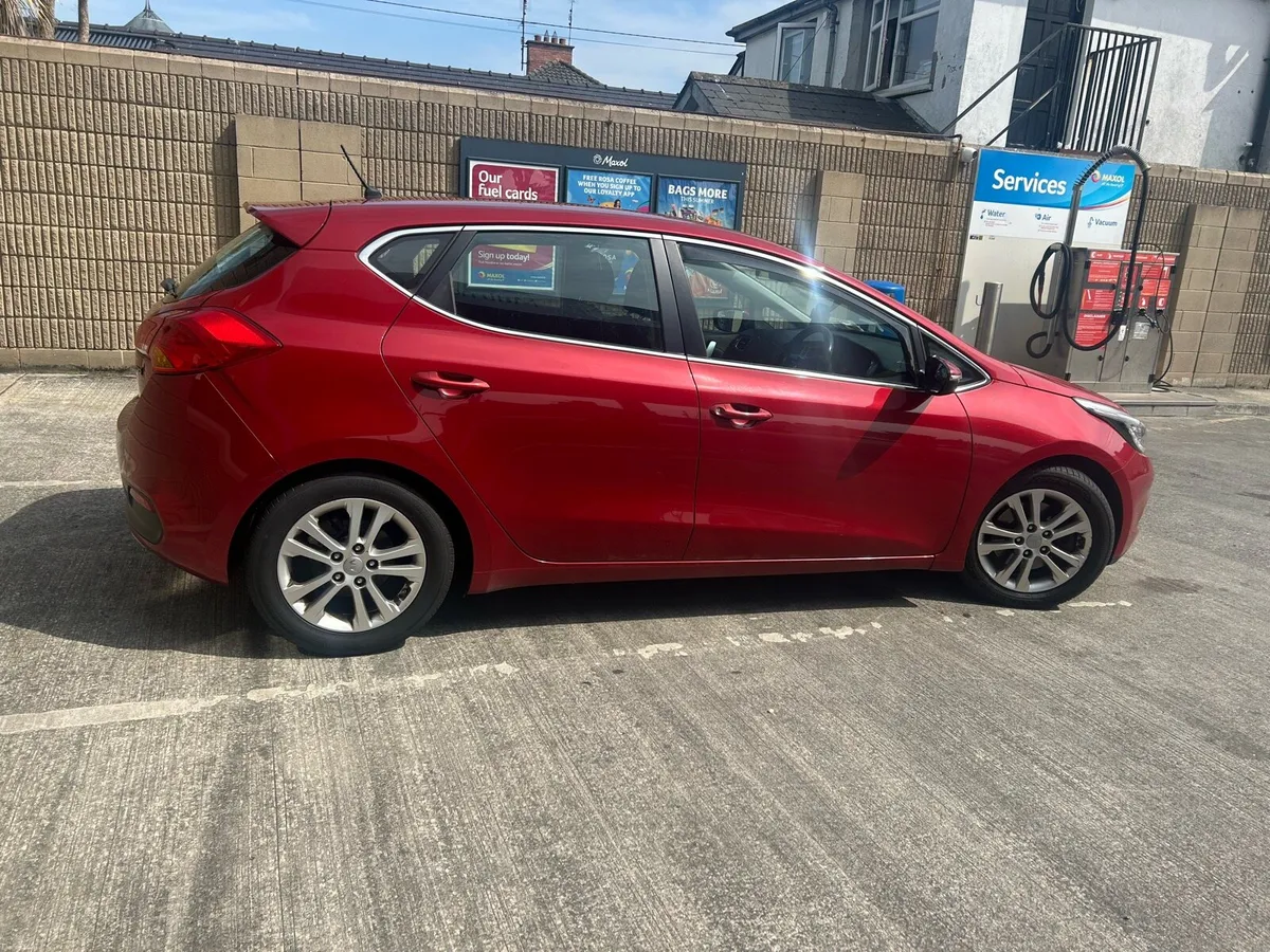 Kia Ceed 2015. NCT June 2027 - Image 3
