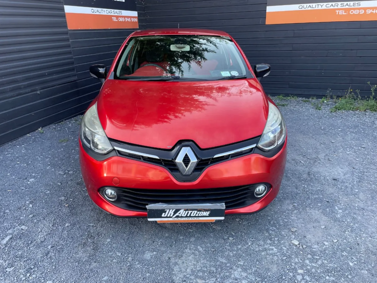 Renault Clio 1.2 AUTO RED EDITION - Image 2