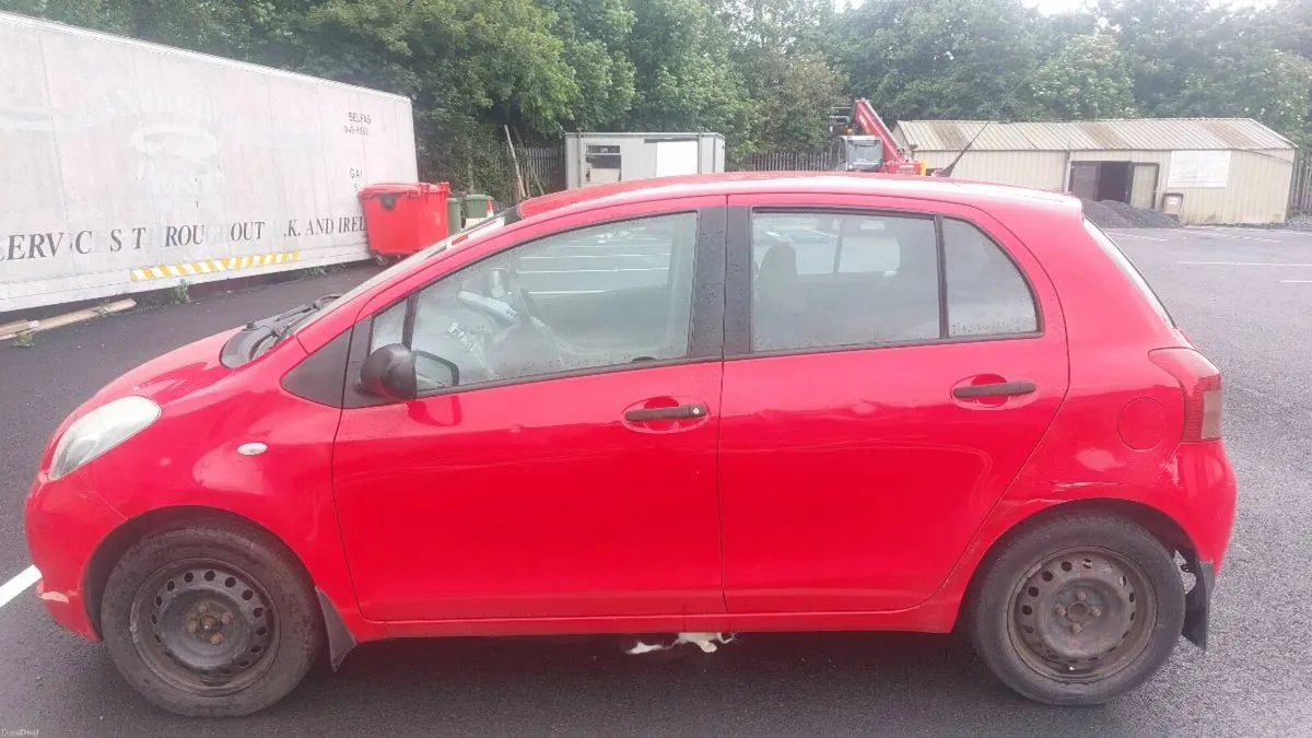 Toyota Yaris 2008 - Image 6